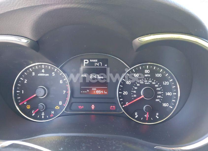 Photo 7 of 2017 Kia Forte LX (VIN 3KPFK4A75HE092006)