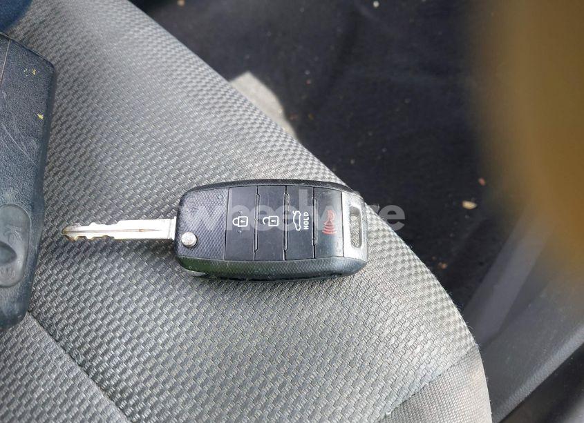 Photo 11 of 2018 Kia Forte LX (VIN 3KPFK4A75JE206382)