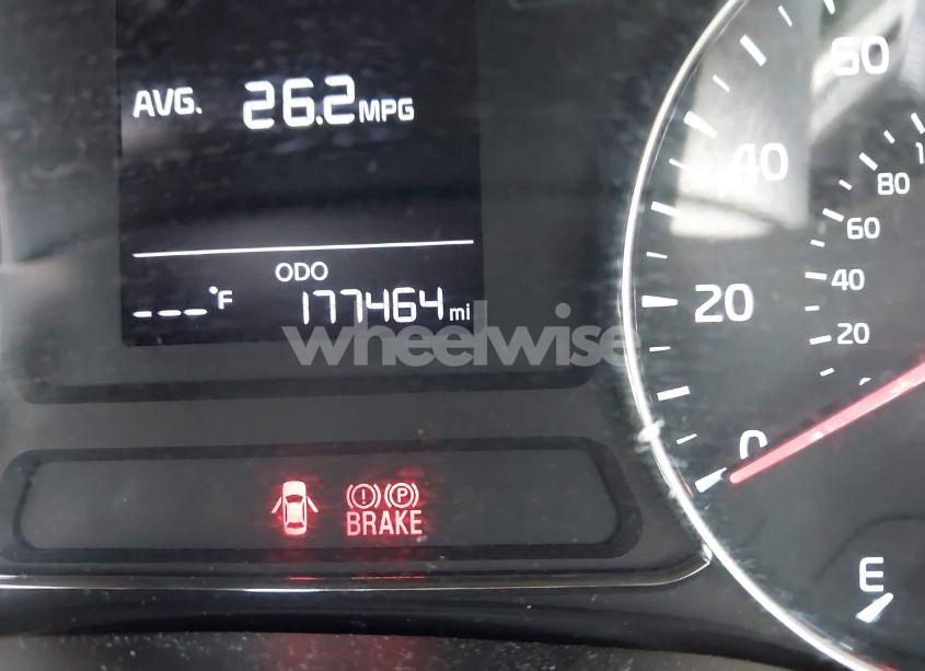 Photo 15 of 2018 Kia Forte LX (VIN 3KPFK4A75JE206382)