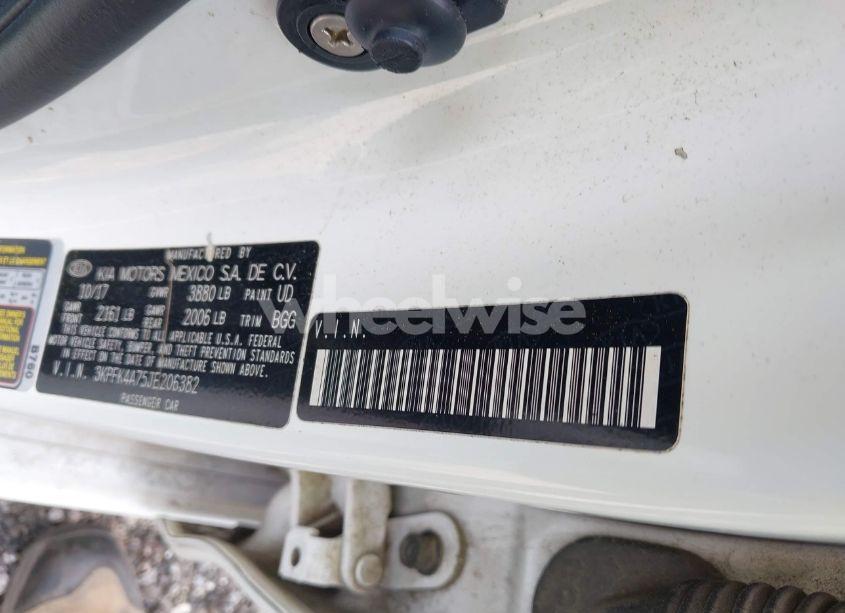 Photo 9 of 2018 Kia Forte LX (VIN 3KPFK4A75JE206382)