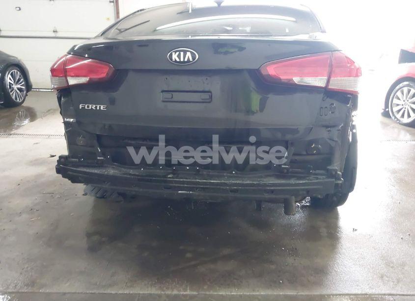 Photo 18 of 2018 Kia Forte LX (VIN 3KPFK4A75JE220718)