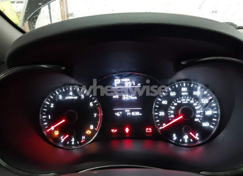 Photo 7 of 2018 Kia Forte LX (VIN 3KPFK4A75JE220718)