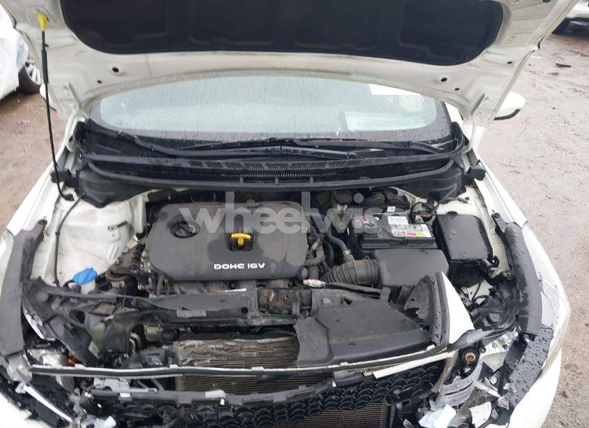 Photo 10 of 2017 Kia Forte LX (VIN 3KPFK4A76HE016553)