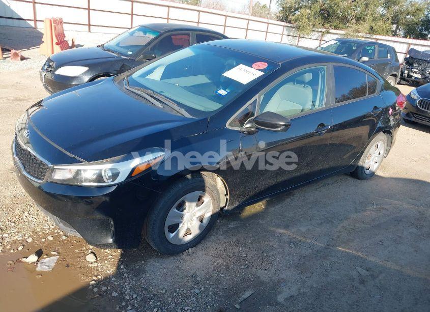 Photo 2 of 2017 Kia Forte LX (VIN 3KPFK4A76HE044305)
