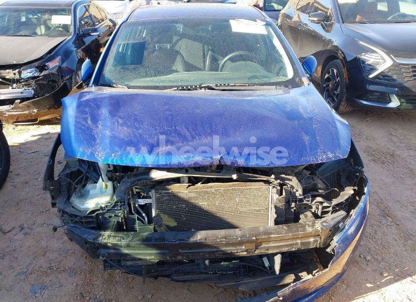 Photo 12 of 2017 Kia Forte LX (VIN 3KPFK4A76HE052419)