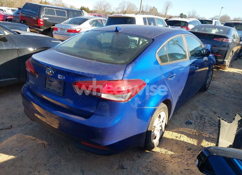 Photo 4 of 2017 Kia Forte LX (VIN 3KPFK4A76HE052419)