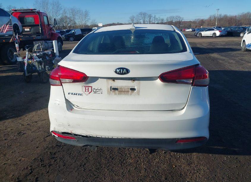 Photo 17 of 2017 Kia Forte LX (VIN 3KPFK4A76HE100839)