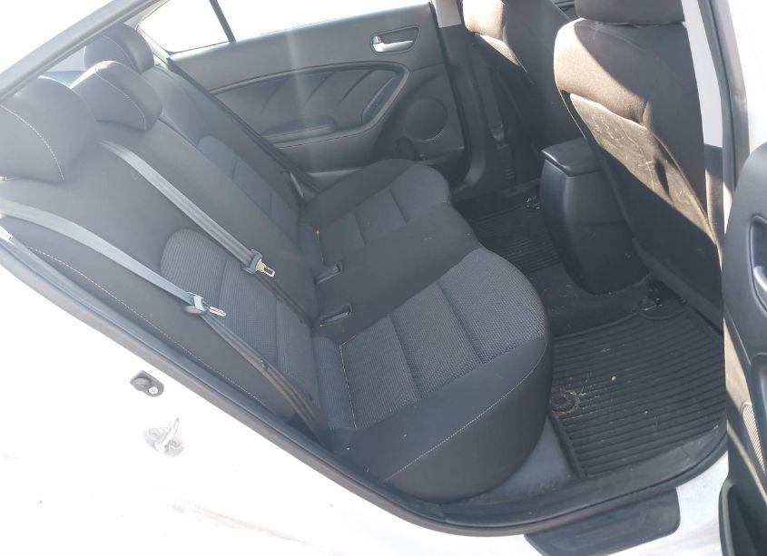 Photo 8 of 2017 Kia Forte LX (VIN 3KPFK4A76HE100839)