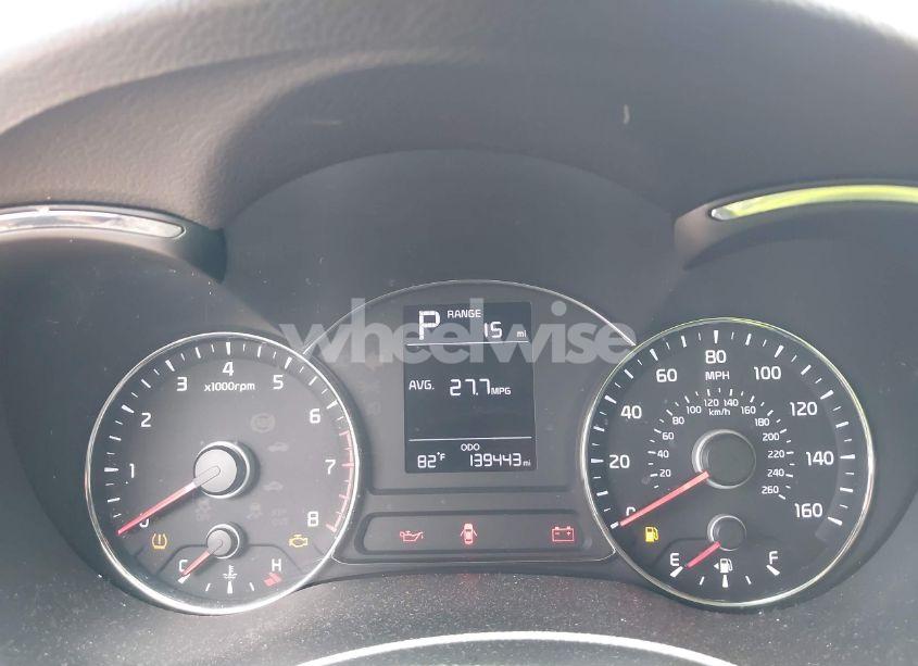 Photo 7 of 2017 Kia Forte LX (VIN 3KPFK4A76HE102123)