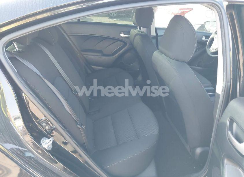 Photo 8 of 2017 Kia Forte LX (VIN 3KPFK4A76HE102123)