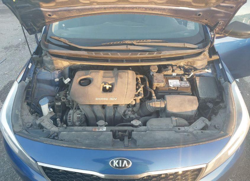 Photo 10 of 2017 Kia Forte LX (VIN 3KPFK4A76HE157817)