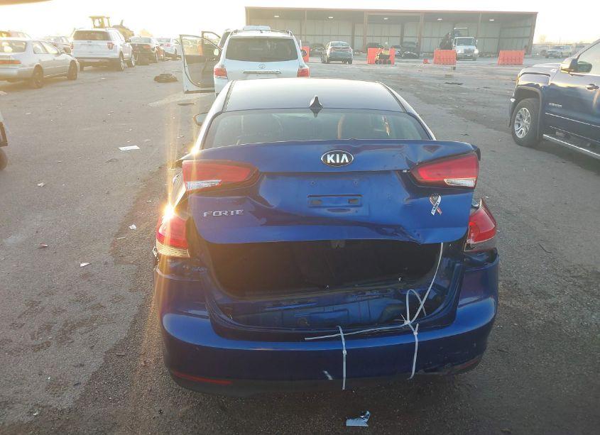 Photo 16 of 2017 Kia Forte LX (VIN 3KPFK4A76HE157817)
