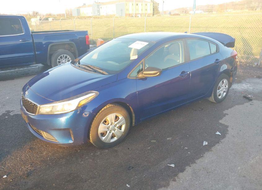 Photo 2 of 2017 Kia Forte LX (VIN 3KPFK4A76HE157817)