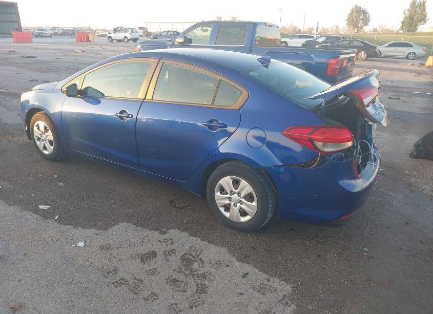 Photo 3 of 2017 Kia Forte LX (VIN 3KPFK4A76HE157817)