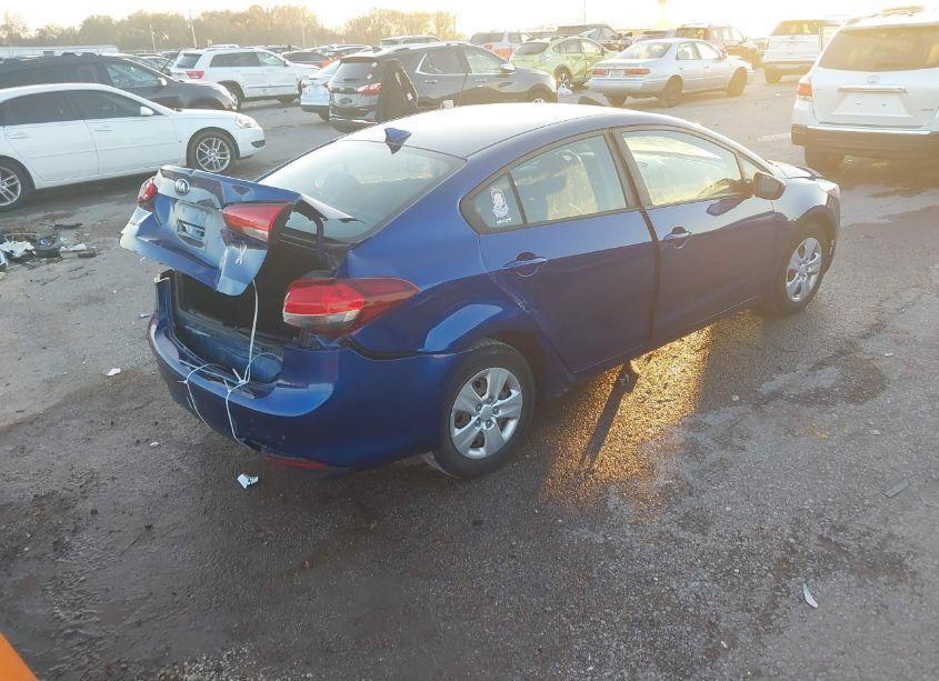 Photo 4 of 2017 Kia Forte LX (VIN 3KPFK4A76HE157817)