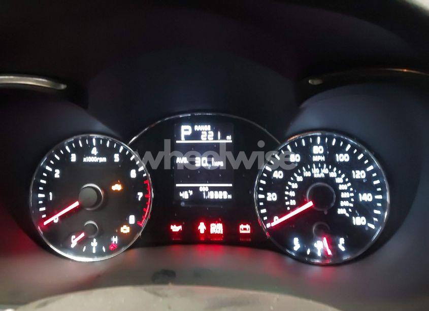 Photo 7 of 2018 Kia Forte LX (VIN 3KPFK4A76JE180875)