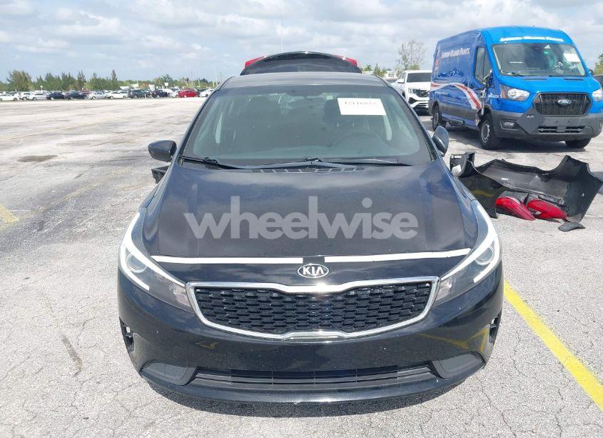 Photo 13 of 2018 Kia Forte LX (VIN 3KPFK4A76JE221683)