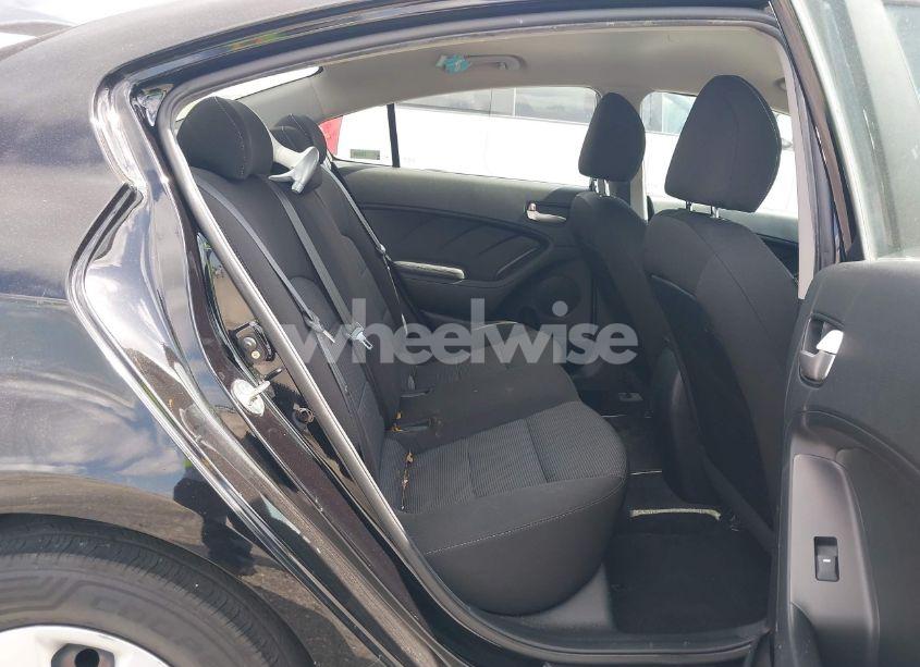 Photo 8 of 2018 Kia Forte LX (VIN 3KPFK4A76JE221683)