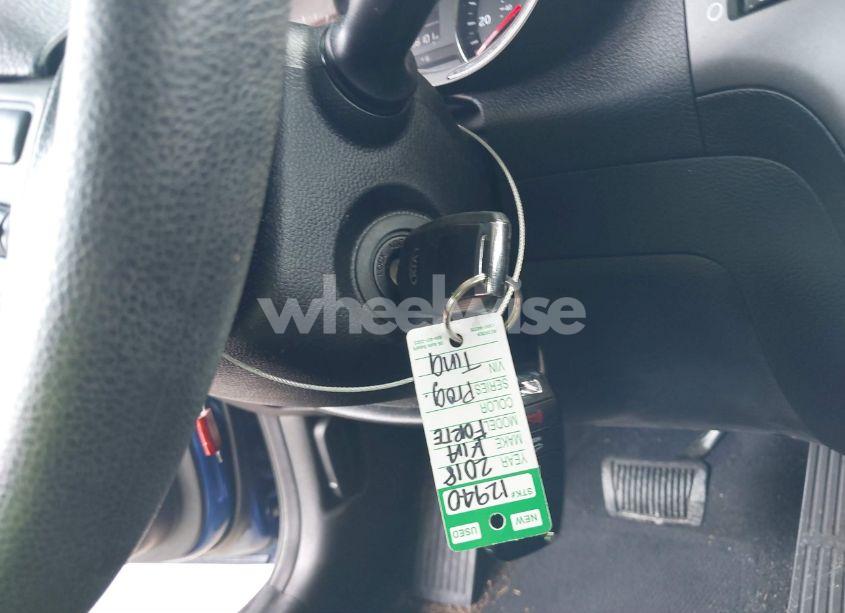 Photo 11 of 2018 Kia Forte LX (VIN 3KPFK4A76JE221814)