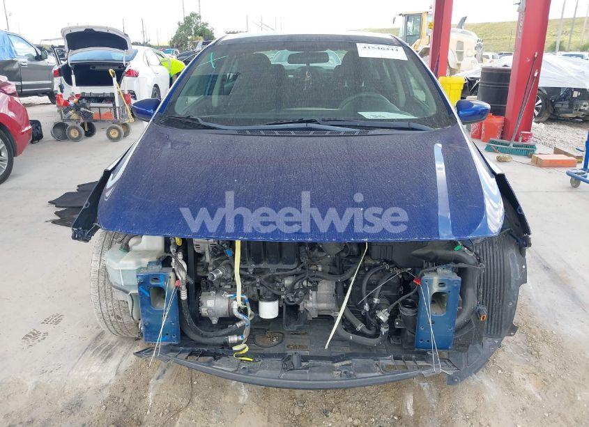 Photo 12 of 2018 Kia Forte LX (VIN 3KPFK4A76JE221814)