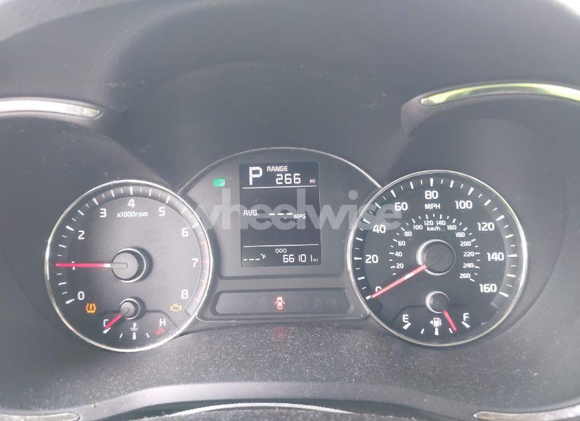 Photo 7 of 2018 Kia Forte LX (VIN 3KPFK4A76JE221814)