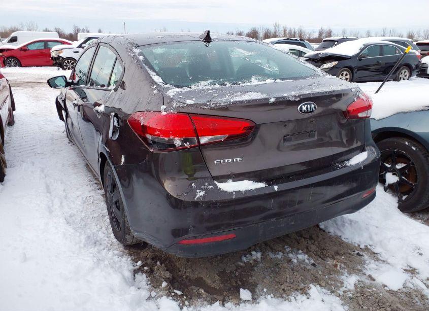 Photo 3 of 2018 Kia Forte LX (VIN 3KPFK4A76JE227399)