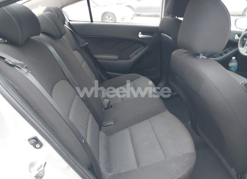 Photo 8 of 2018 Kia Forte LX (VIN 3KPFK4A76JE236717)