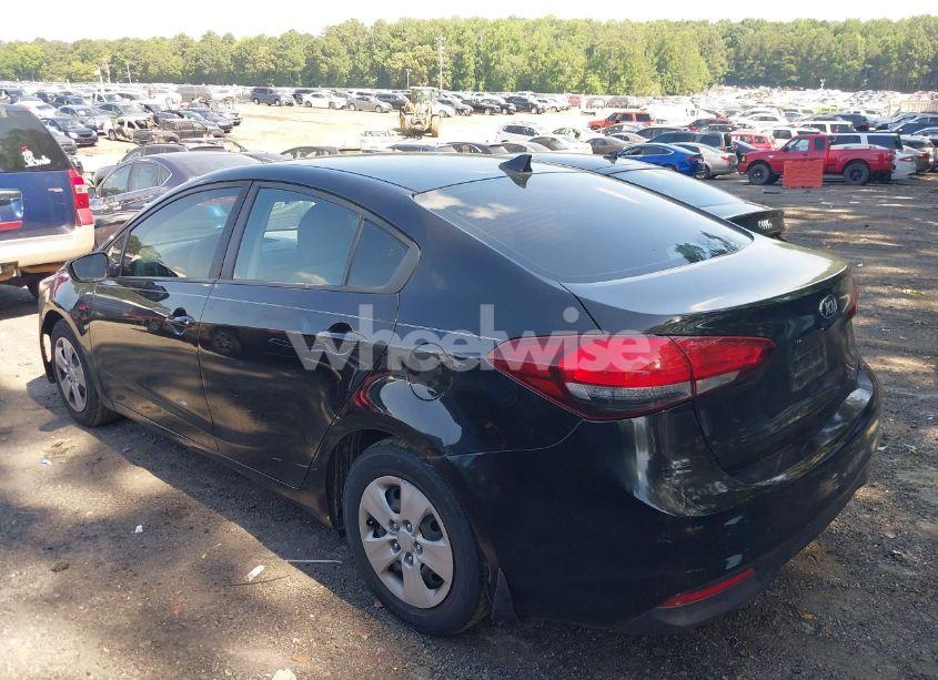 Photo 3 of 2018 Kia Forte LX (VIN 3KPFK4A76JE243182)