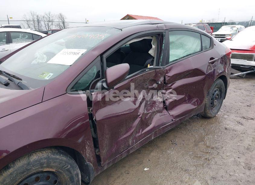 Photo 6 of 2018 Kia Forte LX (VIN 3KPFK4A76JE270334)