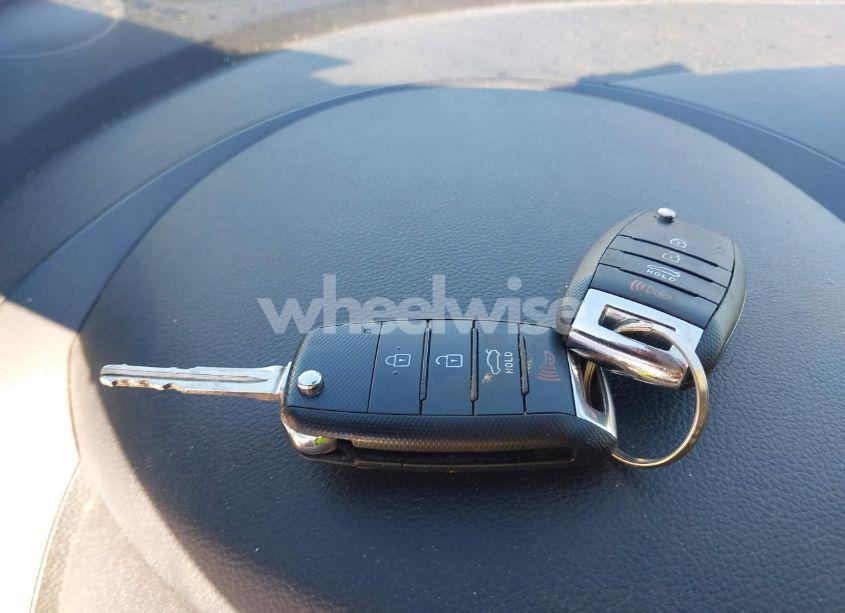 Photo 11 of 2017 Kia Forte LX (VIN 3KPFK4A77HE035886)