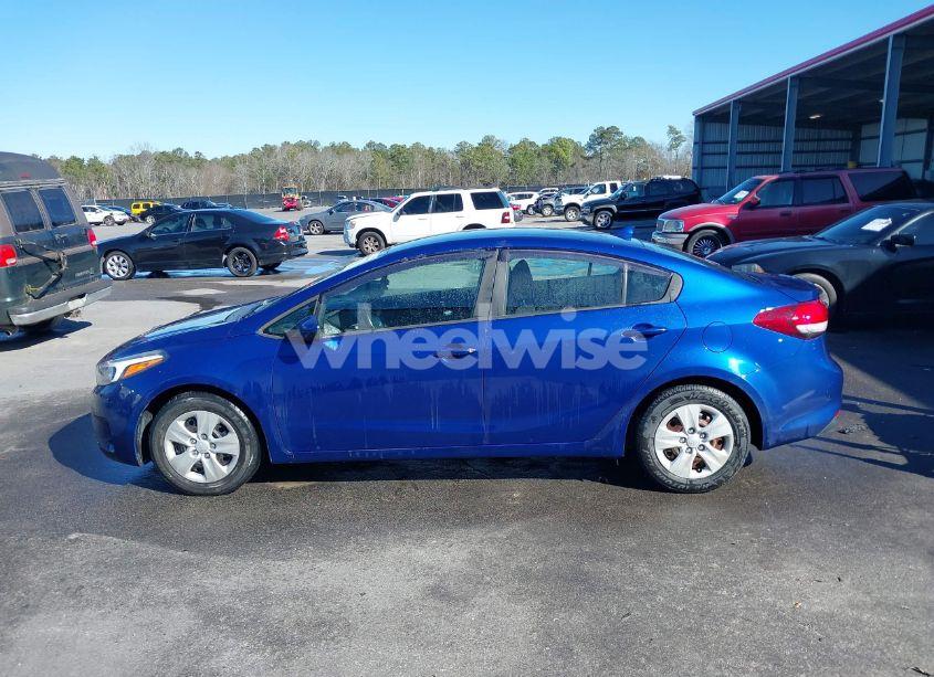 Photo 14 of 2017 Kia Forte LX (VIN 3KPFK4A77HE035886)