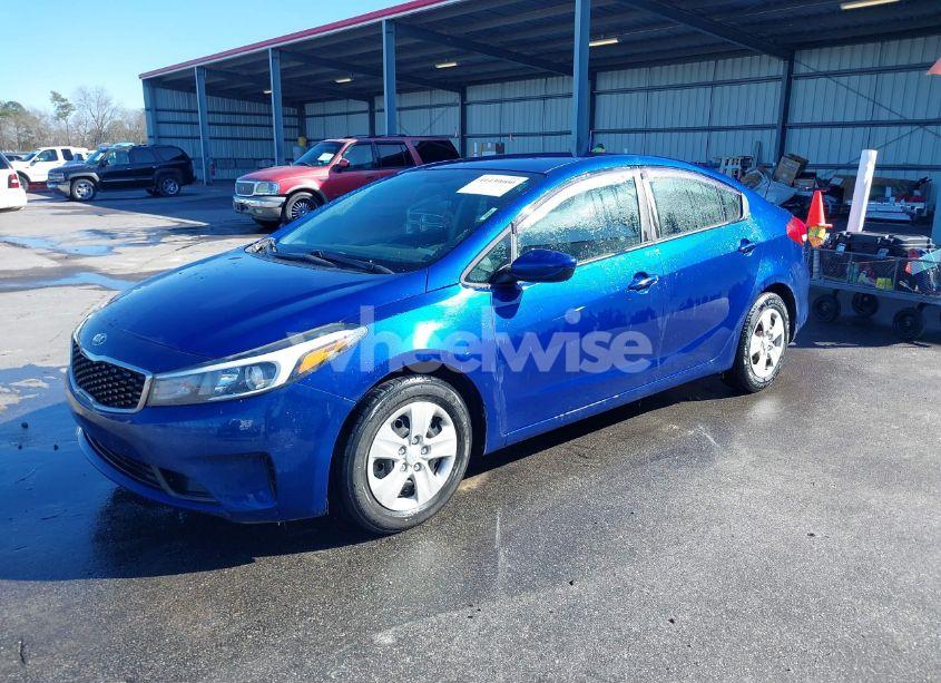 Photo 2 of 2017 Kia Forte LX (VIN 3KPFK4A77HE035886)