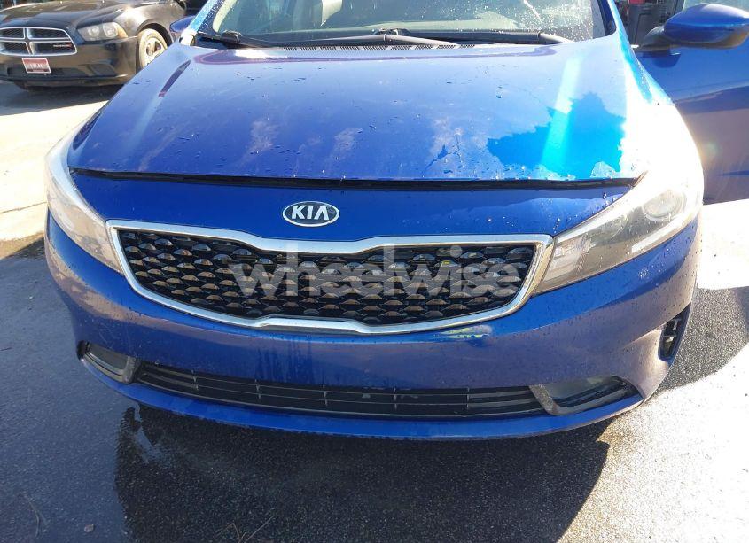 Photo 6 of 2017 Kia Forte LX (VIN 3KPFK4A77HE035886)