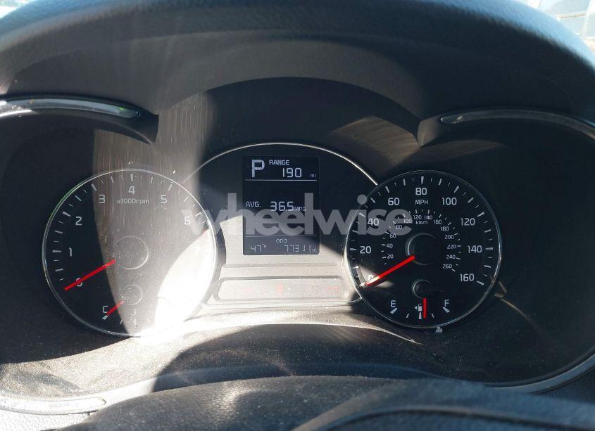 Photo 7 of 2017 Kia Forte LX (VIN 3KPFK4A77HE035886)