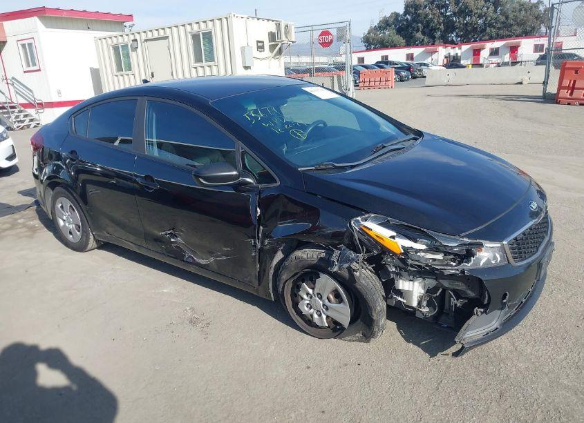 2017 Kia Forte LX (VIN 3KPFK4A77HE059203) main photo