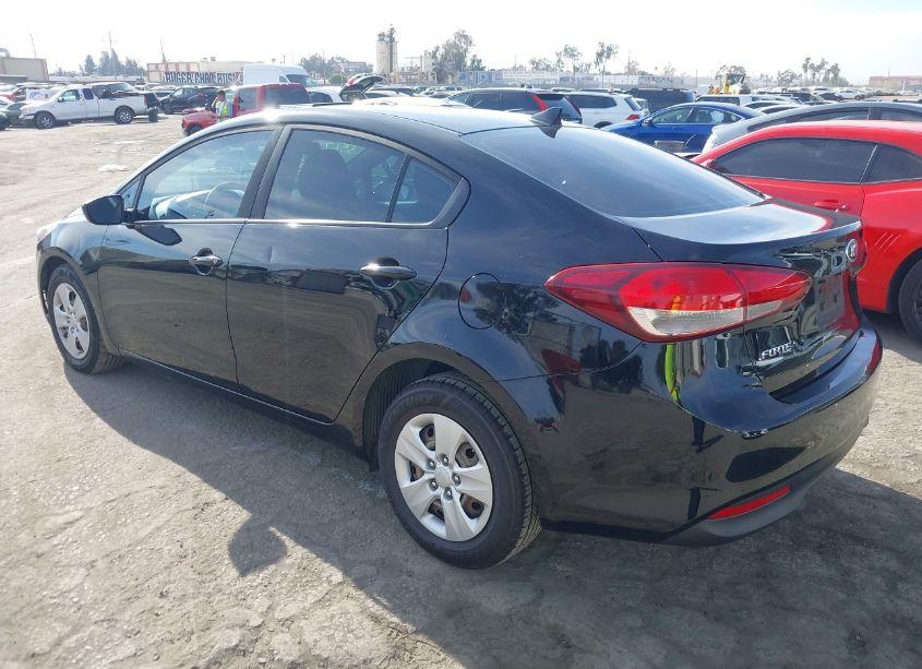 Photo 3 of 2017 Kia Forte LX (VIN 3KPFK4A77HE059203)