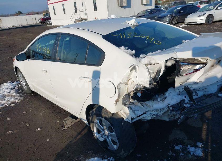 Photo 3 of 2017 Kia Forte LX (VIN 3KPFK4A77HE063302)