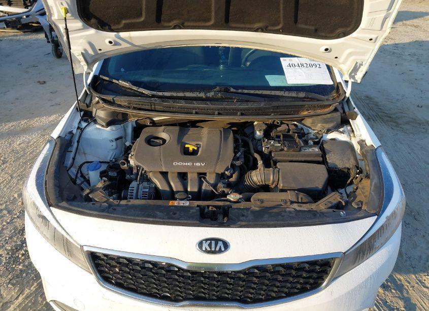 Photo 10 of 2017 Kia Forte LX (VIN 3KPFK4A77HE065549)