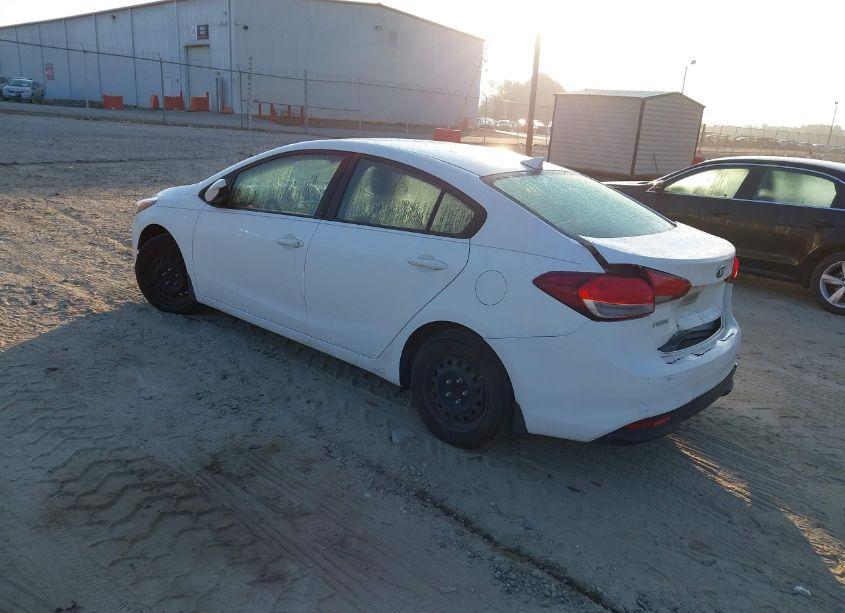 Photo 3 of 2017 Kia Forte LX (VIN 3KPFK4A77HE065549)