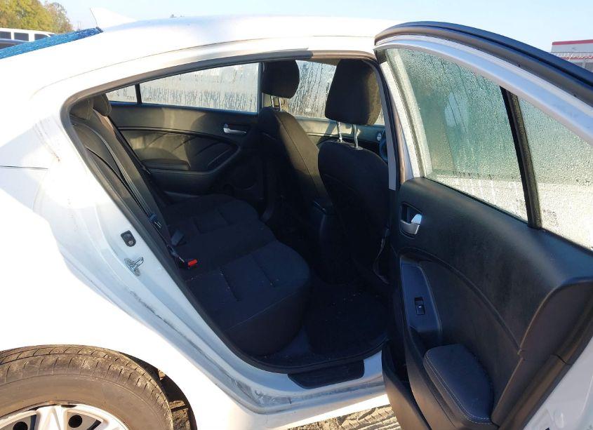 Photo 8 of 2017 Kia Forte LX (VIN 3KPFK4A77HE065549)