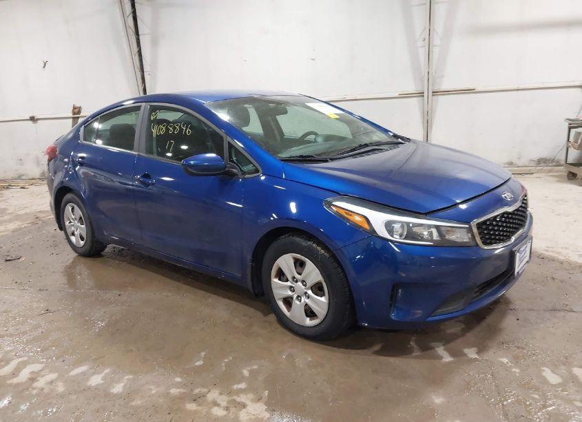 2017 Kia Forte LX (VIN 3KPFK4A77HE078110) main photo
