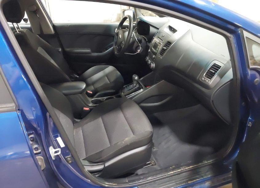 Photo 5 of 2017 Kia Forte LX (VIN 3KPFK4A77HE078110)