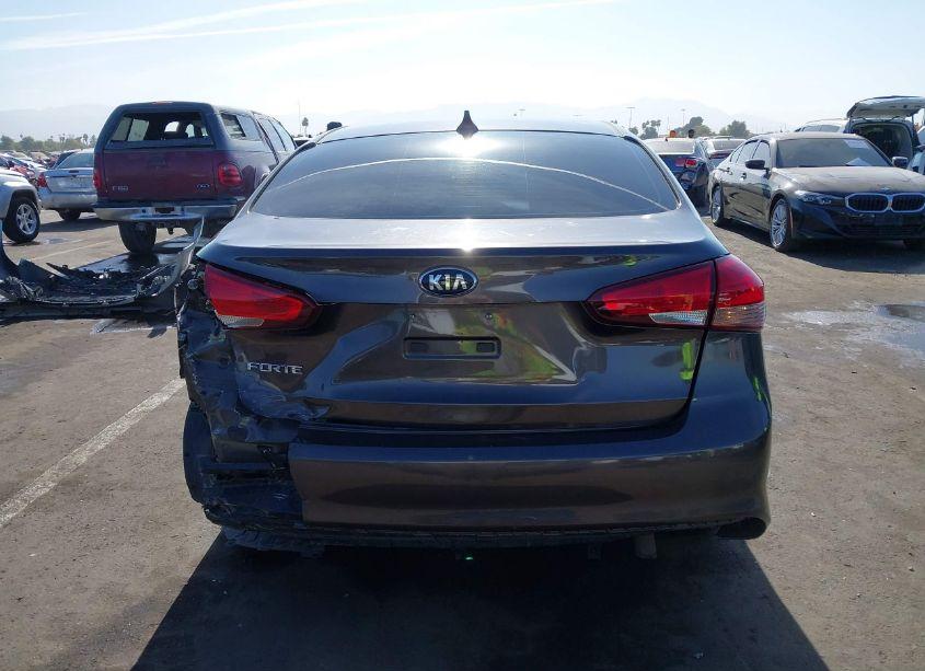 Photo 16 of 2017 Kia Forte LX (VIN 3KPFK4A77HE080617)