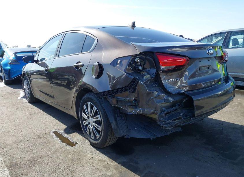 Photo 3 of 2017 Kia Forte LX (VIN 3KPFK4A77HE080617)