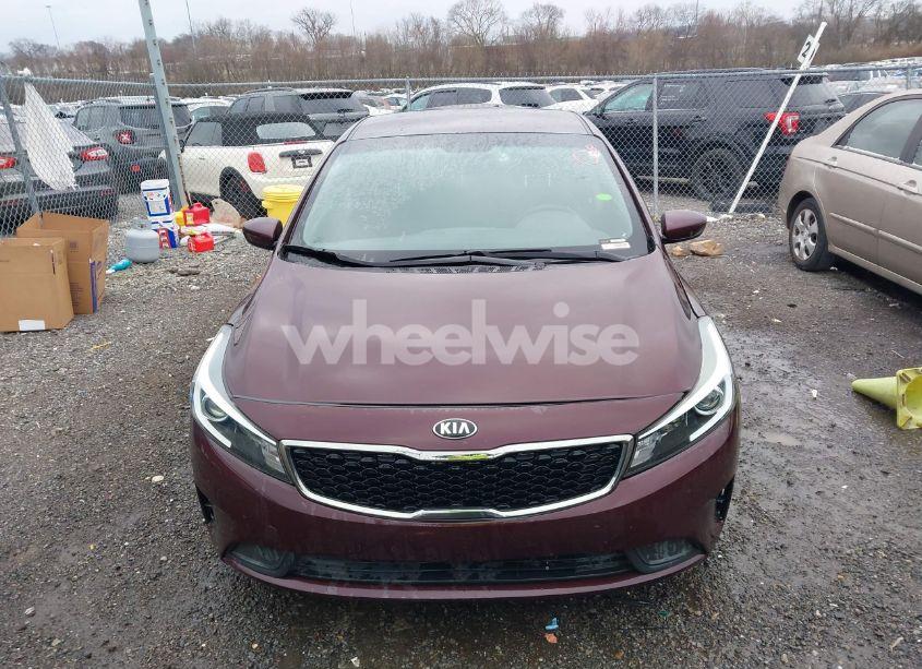 Photo 12 of 2017 Kia Forte LX (VIN 3KPFK4A77HE082478)