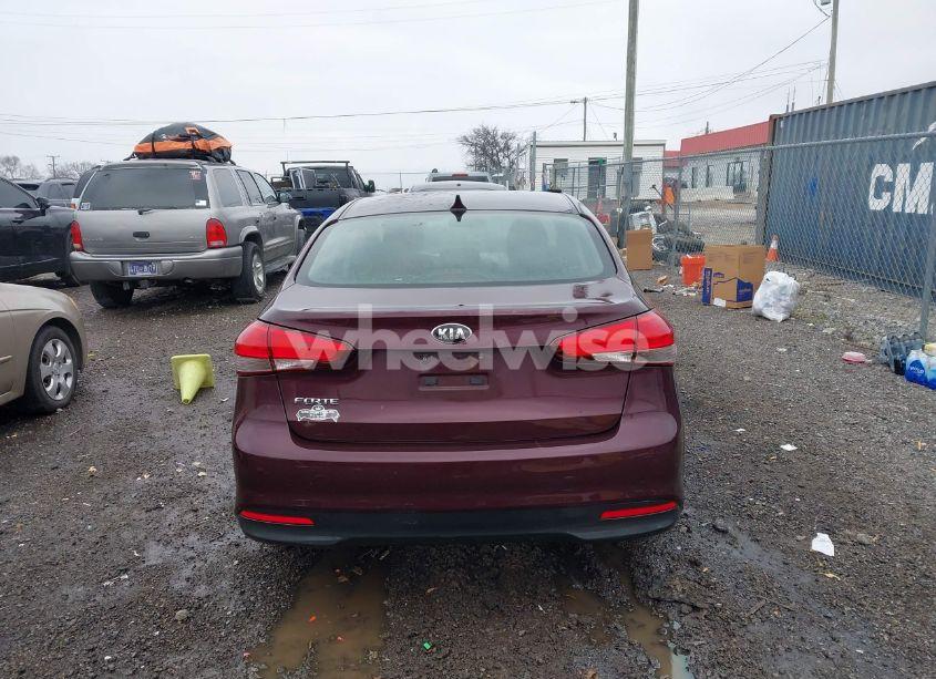 Photo 16 of 2017 Kia Forte LX (VIN 3KPFK4A77HE082478)