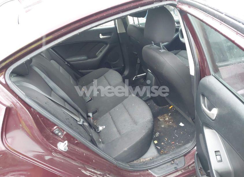 Photo 8 of 2017 Kia Forte LX (VIN 3KPFK4A77HE082478)