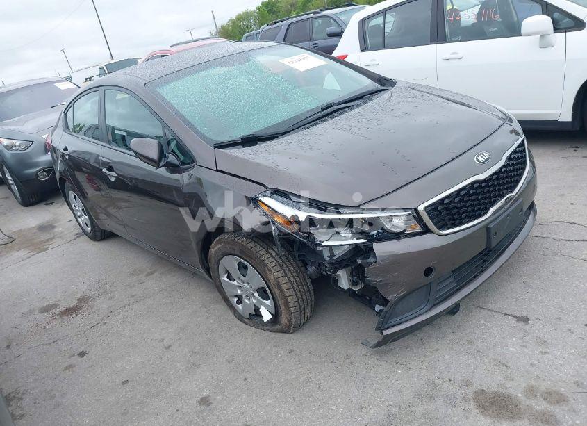 2017 Kia Forte LX (VIN 3KPFK4A77HE086630) main photo