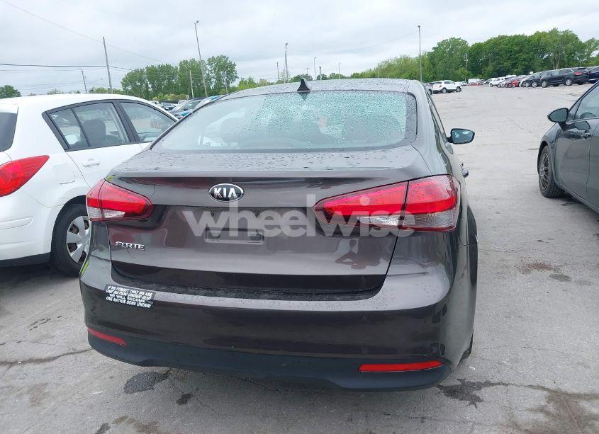Photo 16 of 2017 Kia Forte LX (VIN 3KPFK4A77HE086630)