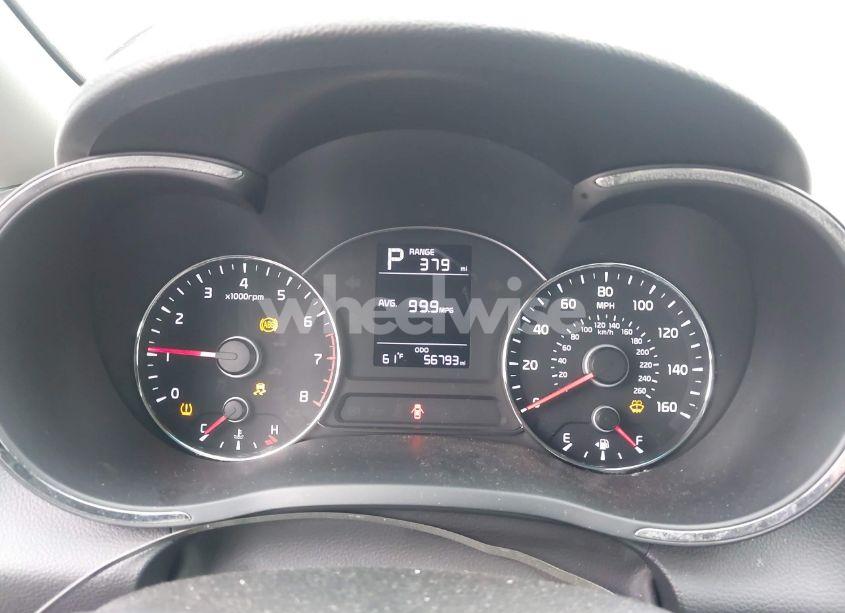 Photo 7 of 2017 Kia Forte LX (VIN 3KPFK4A77HE086630)